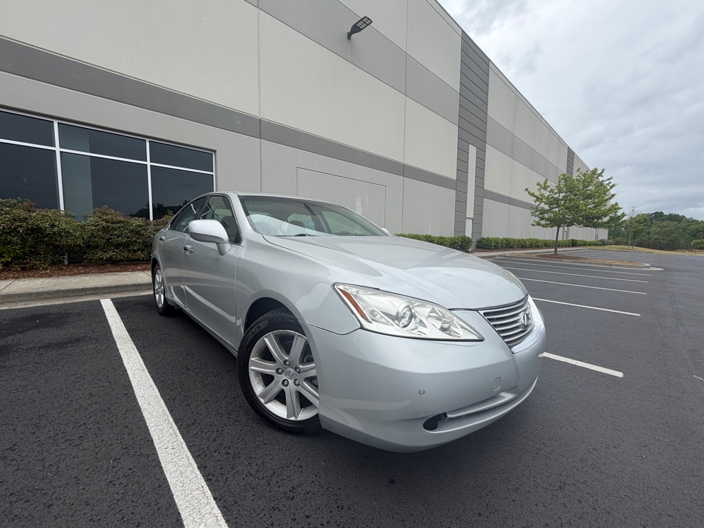 Photo 3 of this LEXUS ES 350