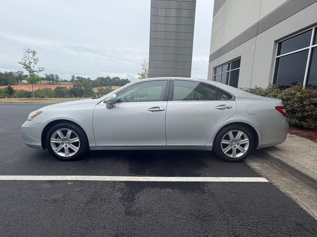Photo 6 of this LEXUS ES 350