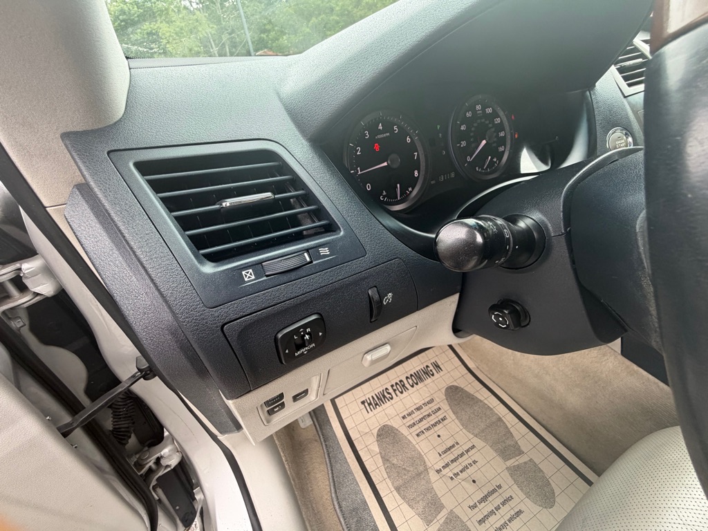 Photo 11 of this LEXUS ES 350