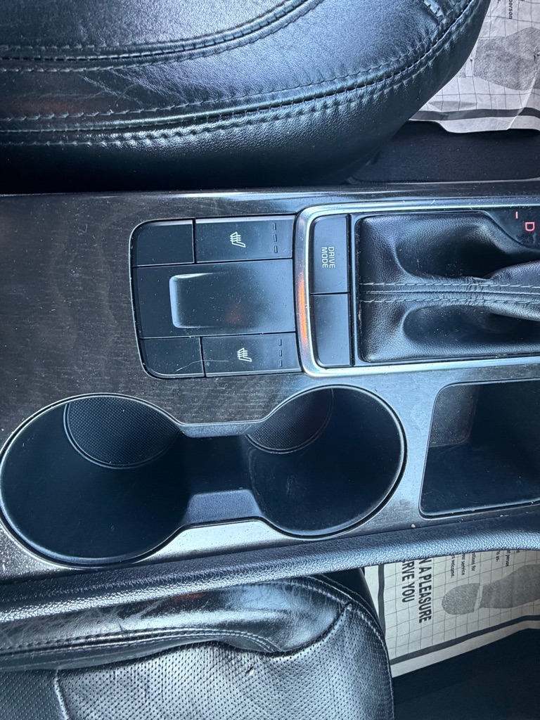 Photo 22 of this KIA OPTIMA