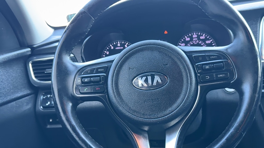 Photo 14 of this KIA OPTIMA