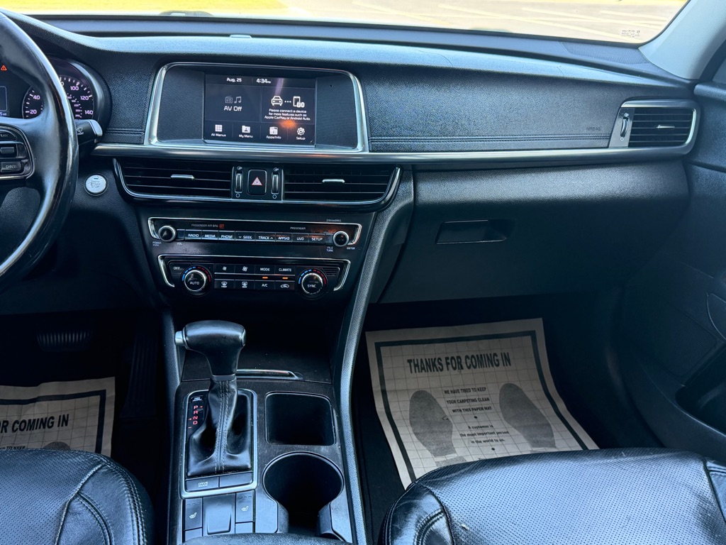 Photo 15 of this KIA OPTIMA