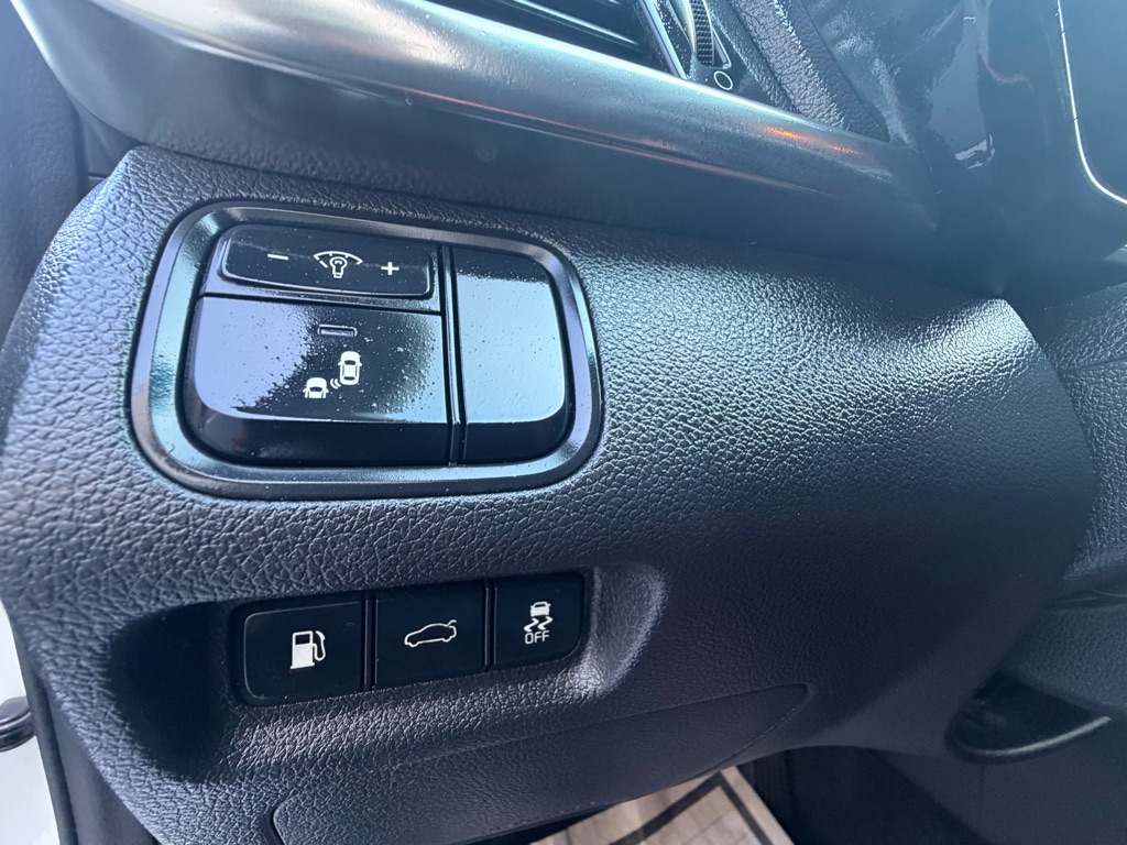 Photo 25 of this KIA OPTIMA