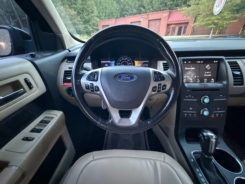 Photo 23 of this FORD FLEX
