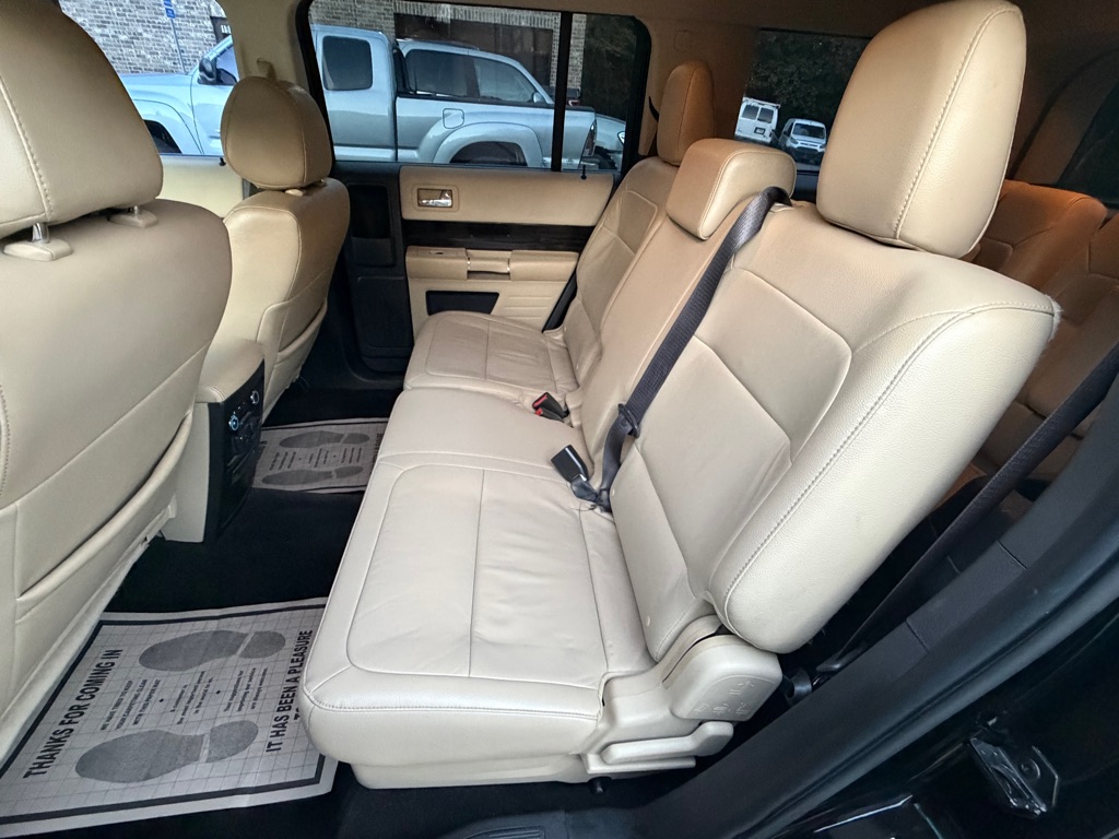 Photo 22 of this FORD FLEX