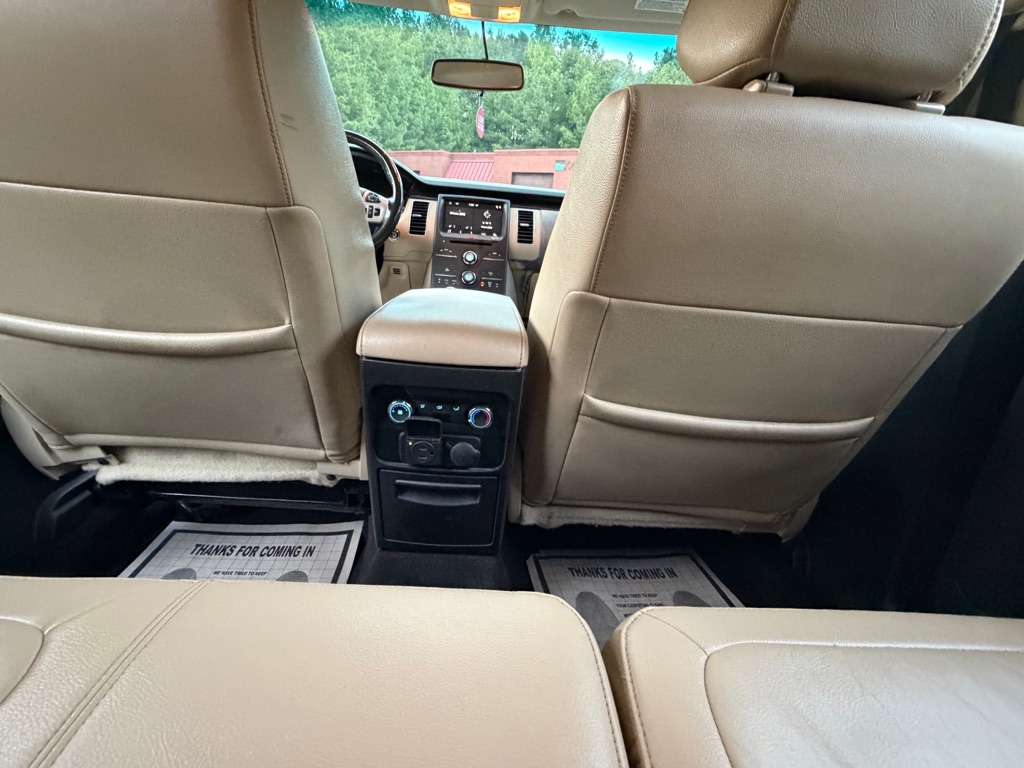 Photo 20 of this FORD FLEX