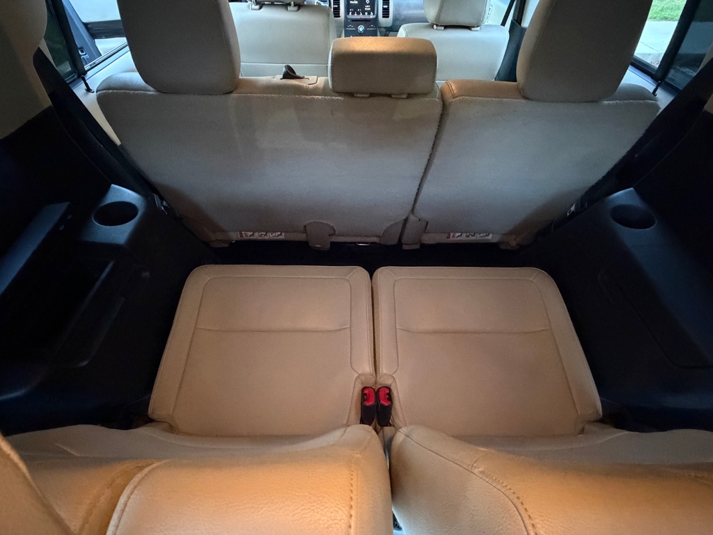 Photo 16 of this FORD FLEX