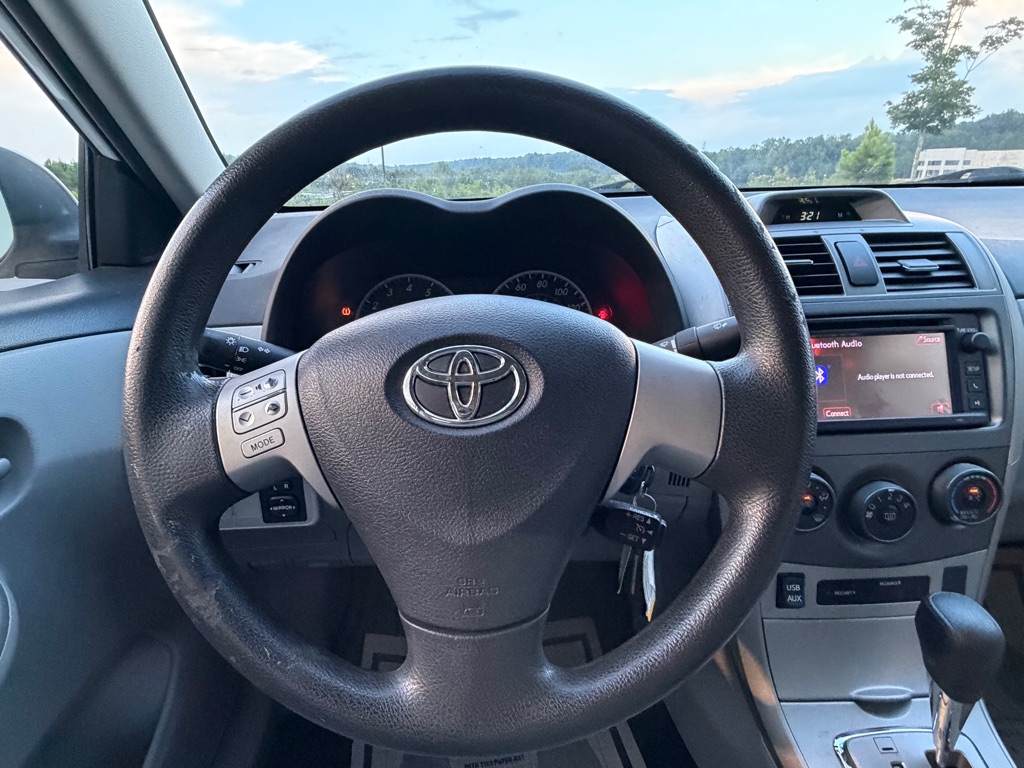 Photo 17 of this TOYOTA COROLLA