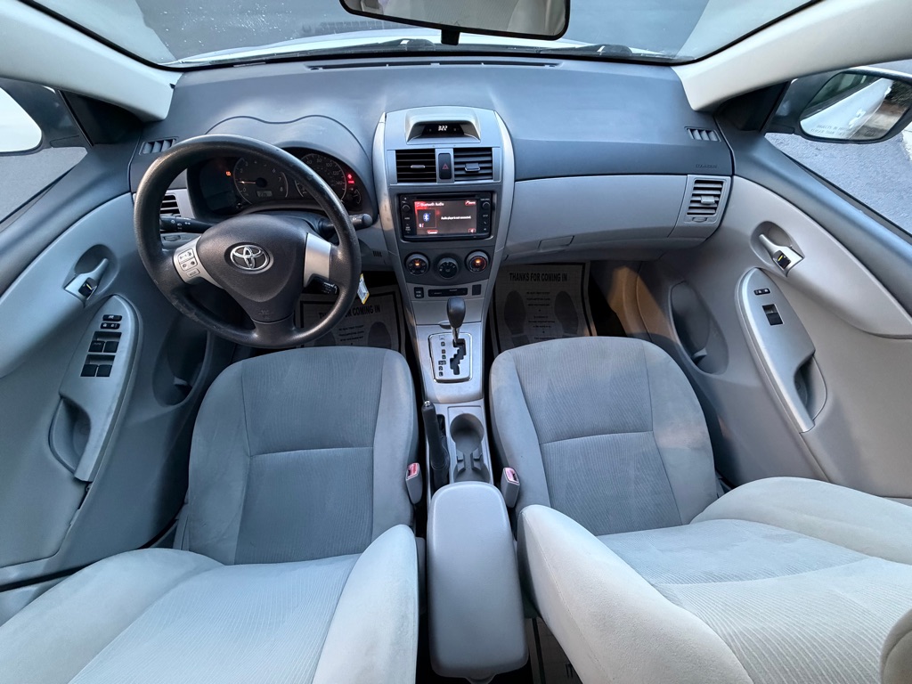 Photo 18 of this TOYOTA COROLLA