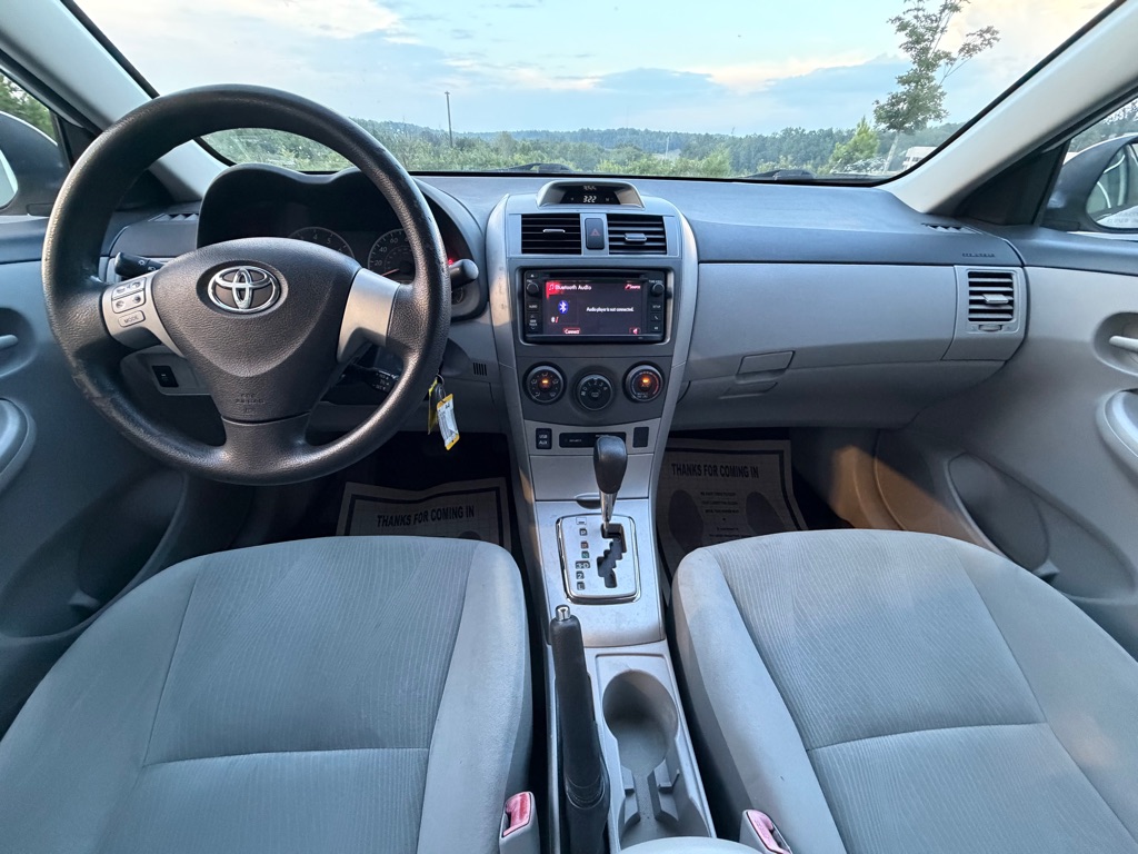 Photo 16 of this TOYOTA COROLLA