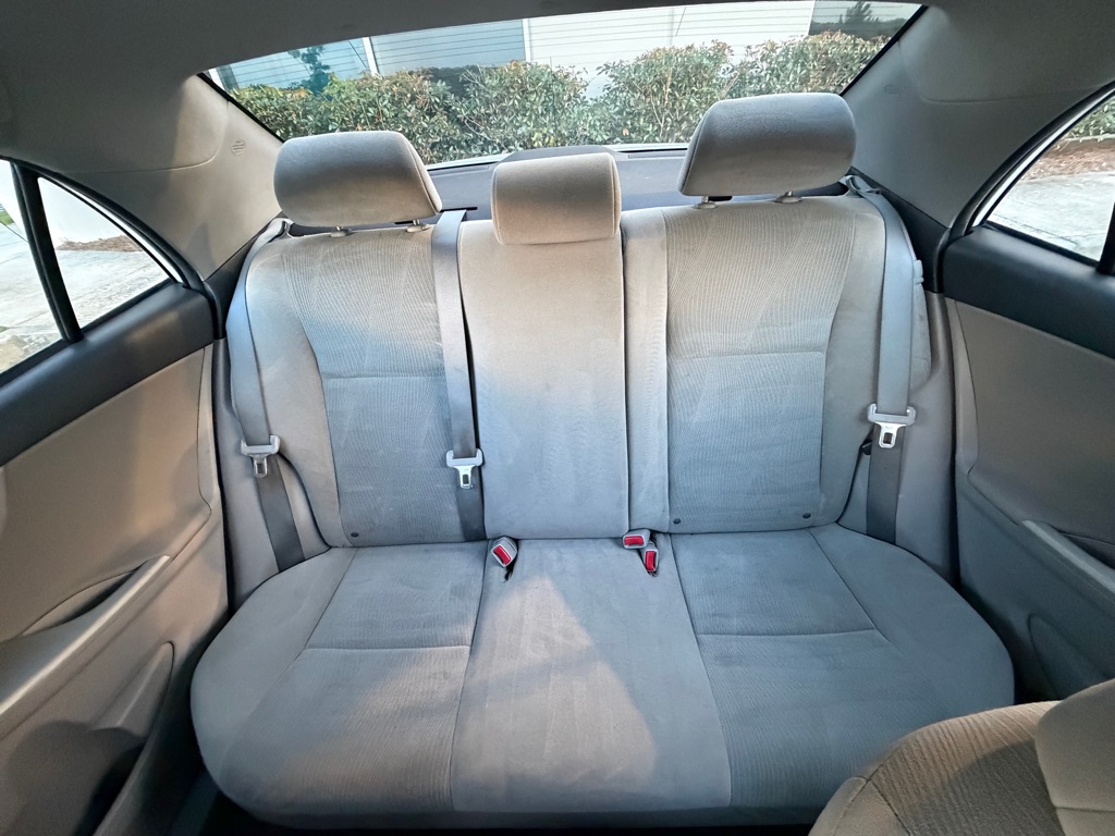 Photo 20 of this TOYOTA COROLLA
