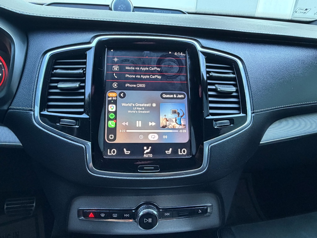 Photo 12 of this VOLVO XC90
