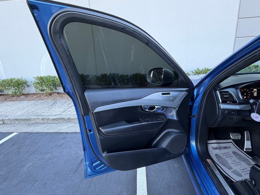Photo 9 of this VOLVO XC90