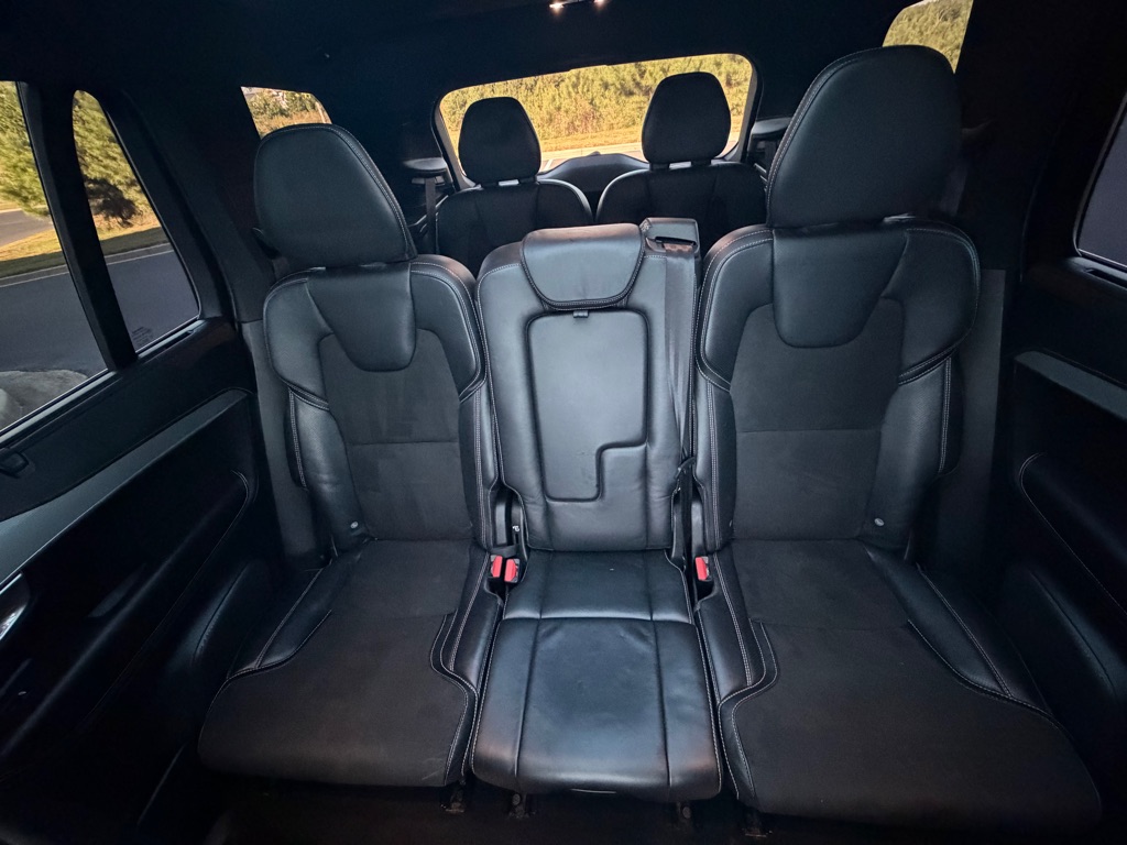 Photo 23 of this VOLVO XC90