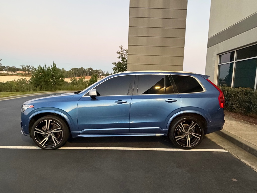 Photo 8 of this VOLVO XC90