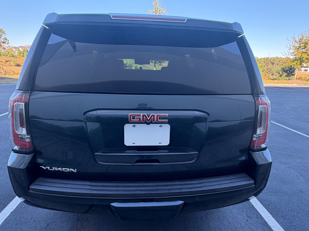 Photo 8 of this GMC YUKON
