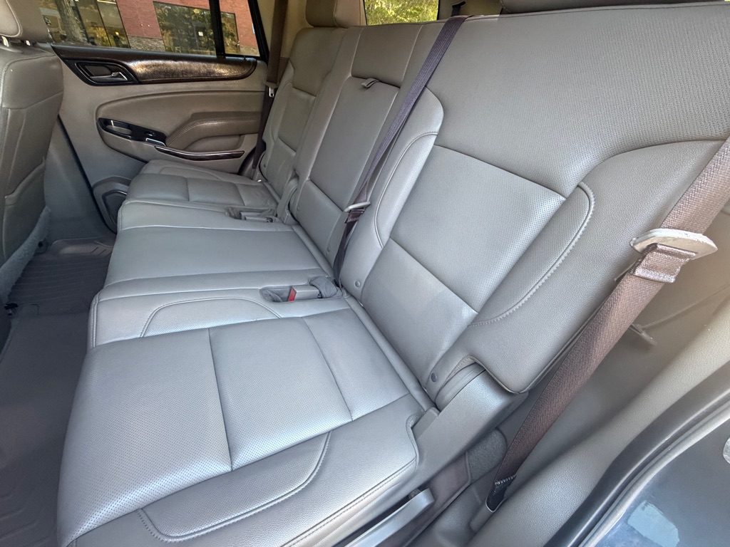 Photo 37 of this GMC YUKON