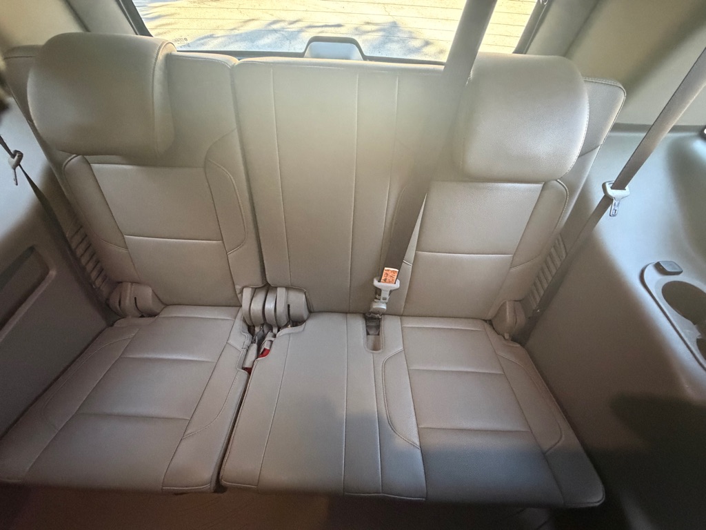 Photo 42 of this GMC YUKON
