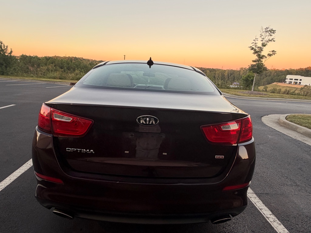 Photo 5 of this KIA OPTIMA