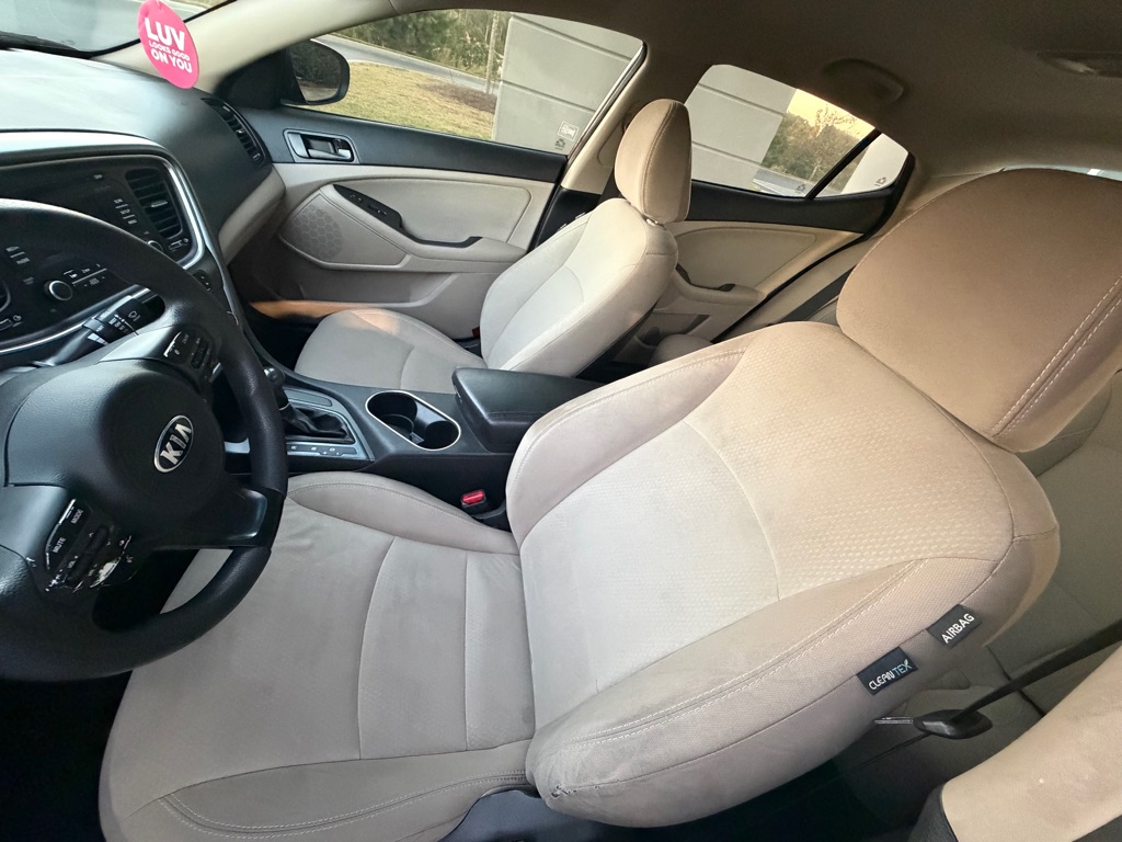 Photo 12 of this KIA OPTIMA