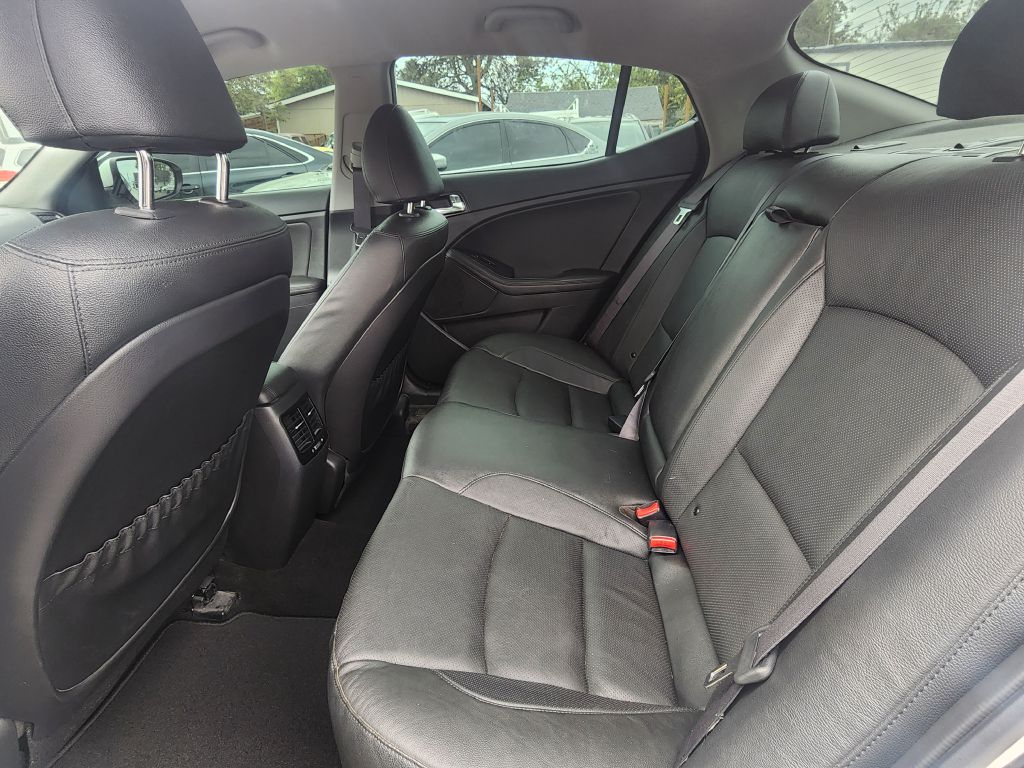 Photo 12 of this KIA OPTIMA