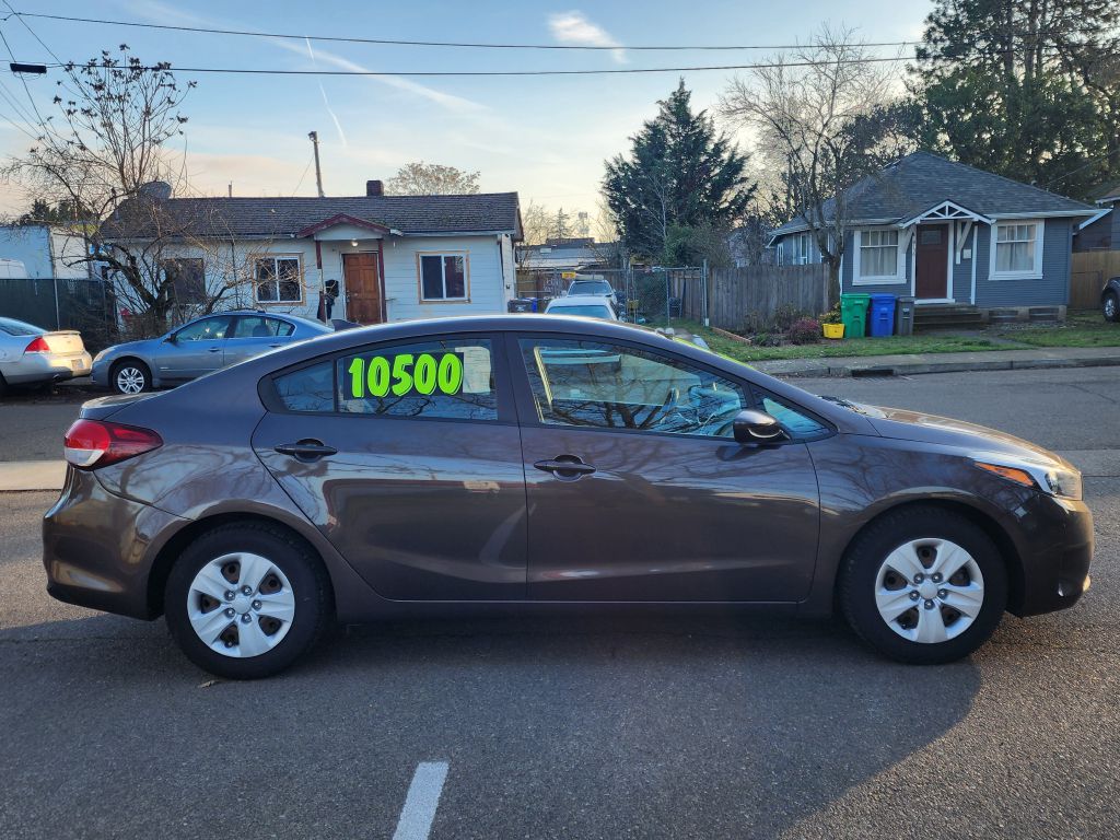 Photo 7 of this KIA FORTE