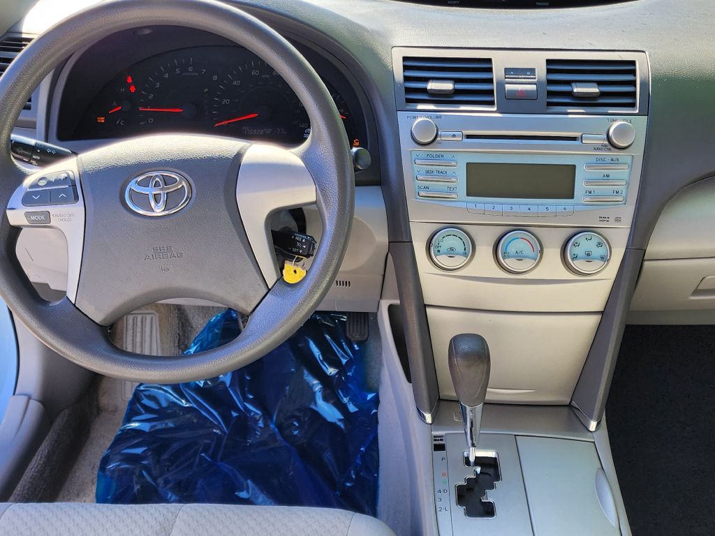 Photo 13 of this TOYOTA CAMRY
