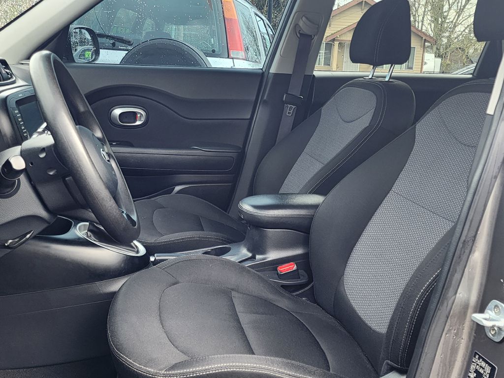 Photo 10 of this KIA SOUL