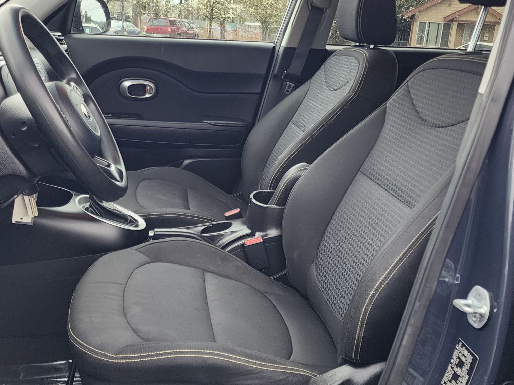 Photo 11 of this KIA SOUL