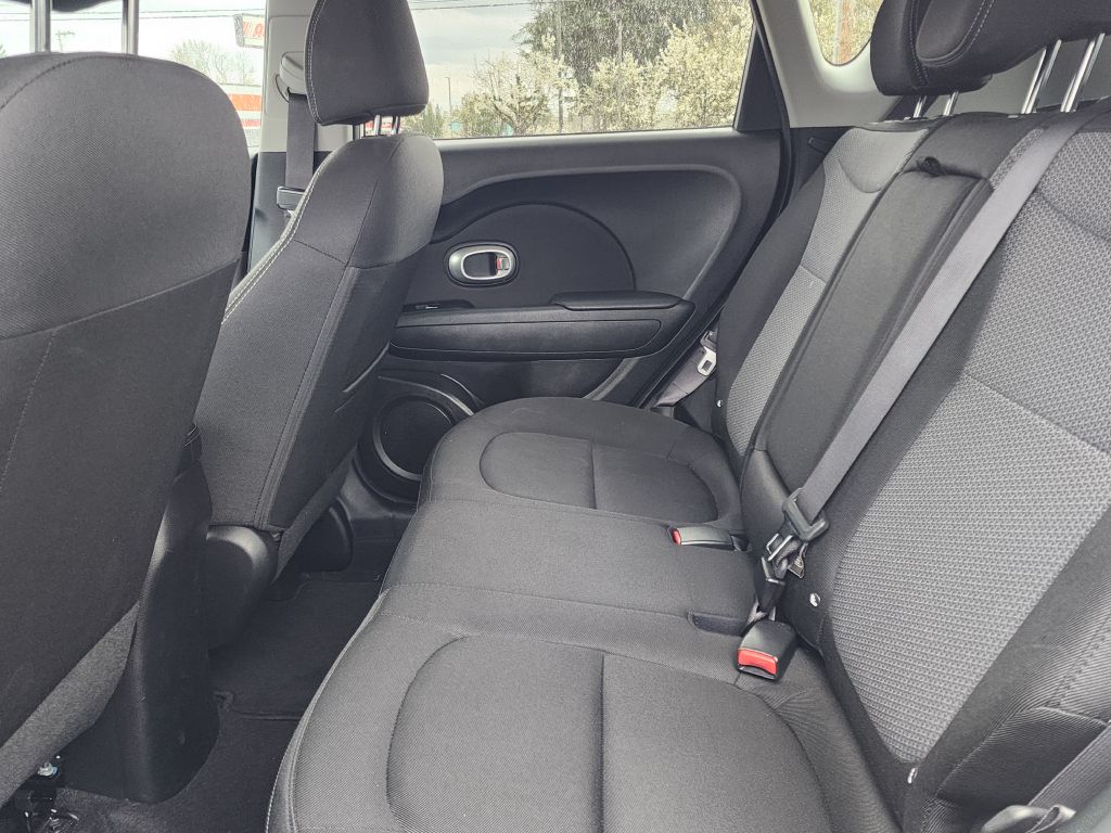 Photo 12 of this KIA SOUL