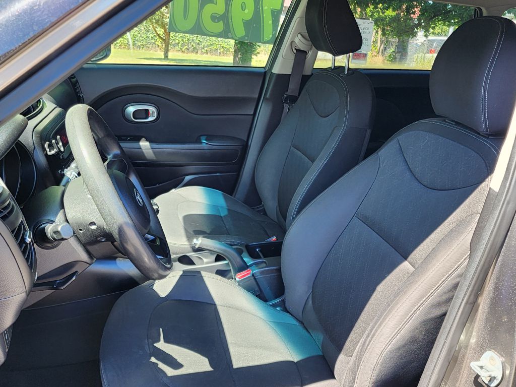 Photo 11 of this KIA SOUL