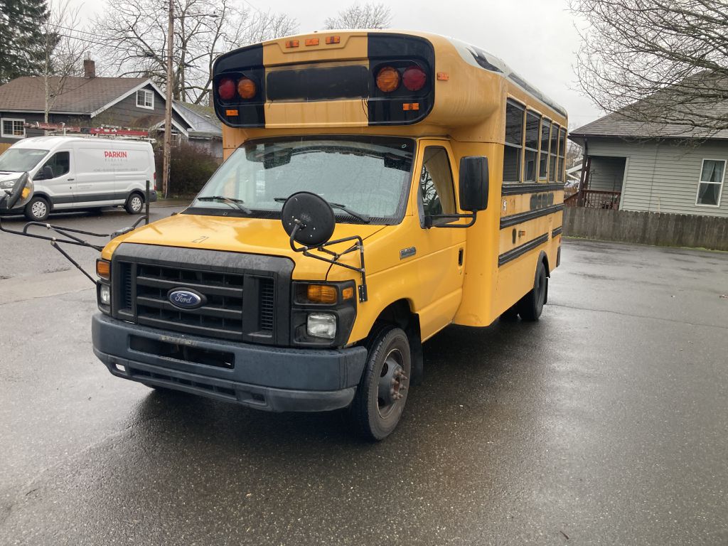 Photo 2 of this FORD ECONOLINE