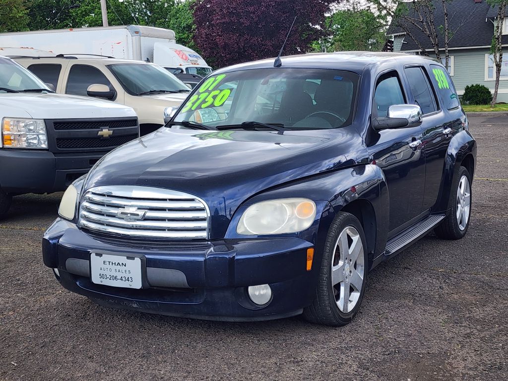 Photo 3 of this CHEVROLET HHR