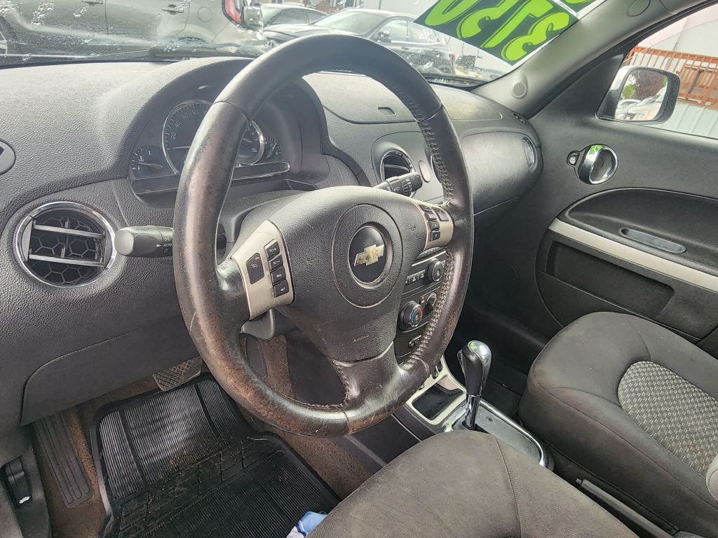 Photo 9 of this CHEVROLET HHR
