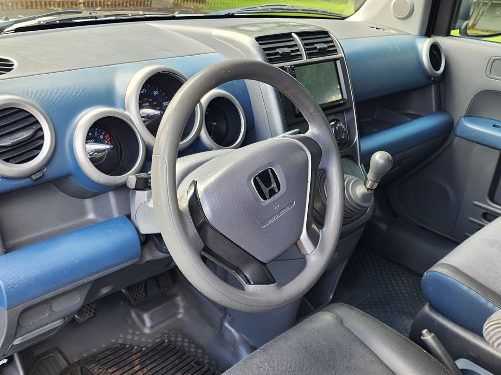 Photo 9 of this HONDA ELEMENT