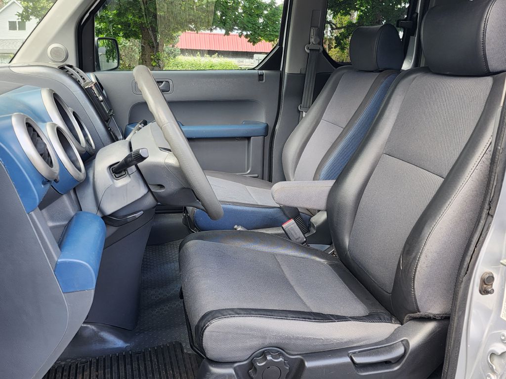 Photo 11 of this HONDA ELEMENT