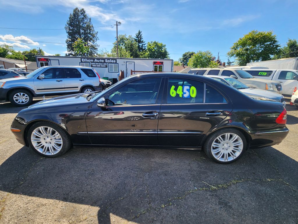 Photo 8 of this MERCEDES-BENZ E-CLASS