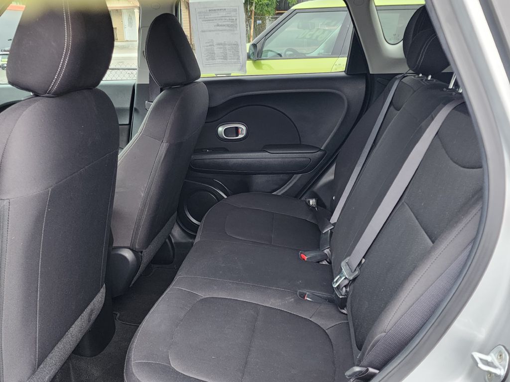 Photo 12 of this KIA SOUL