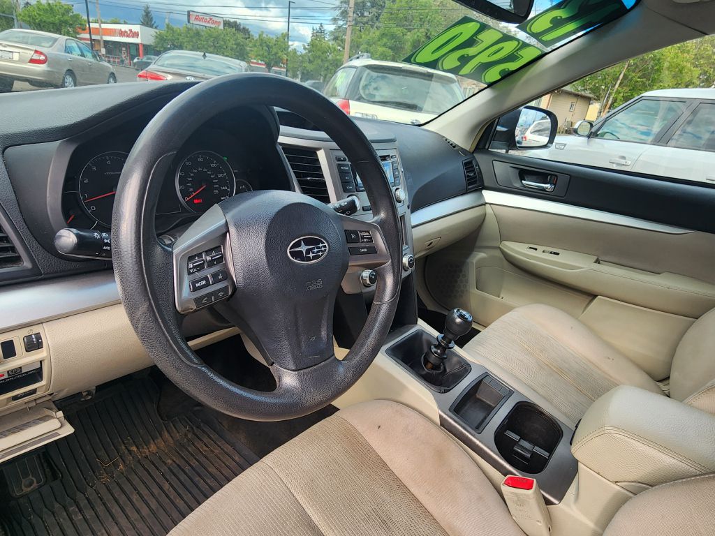 Photo 9 of this SUBARU OUTBACK