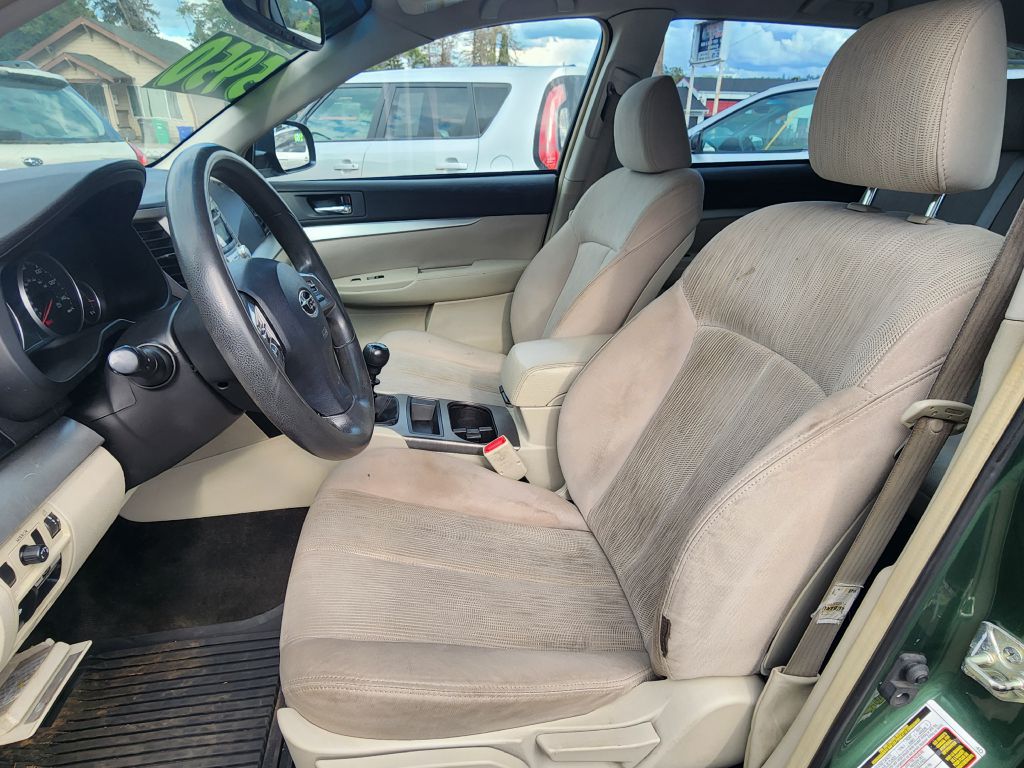 Photo 10 of this SUBARU OUTBACK