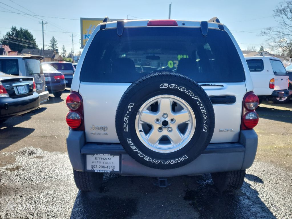 Photo 5 of this JEEP LIBERTY
