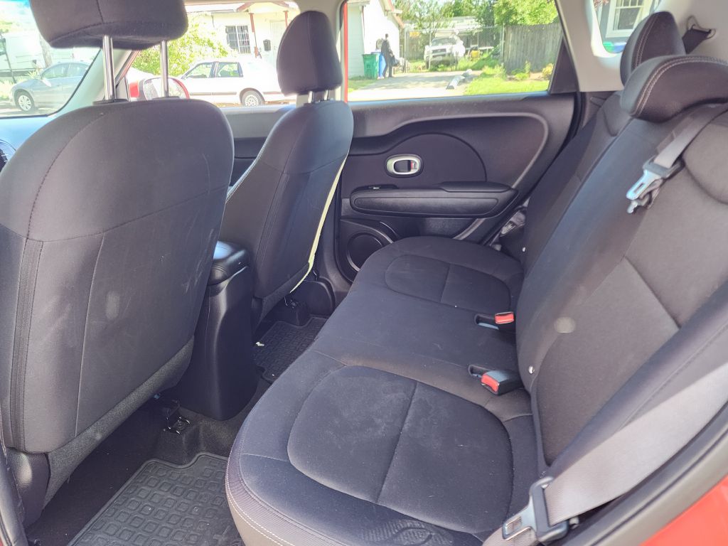 Photo 12 of this KIA SOUL