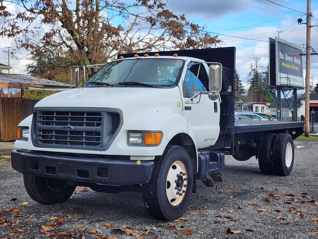 Photo 3 of this FORD F650