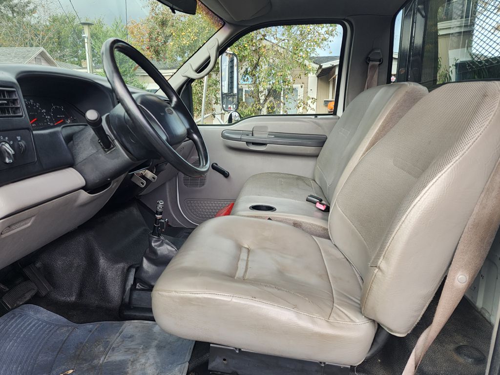 Photo 9 of this FORD F650
