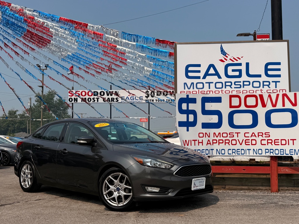 Gray 2015 Ford Focus Sedan Front-Wheel Drive Automatic