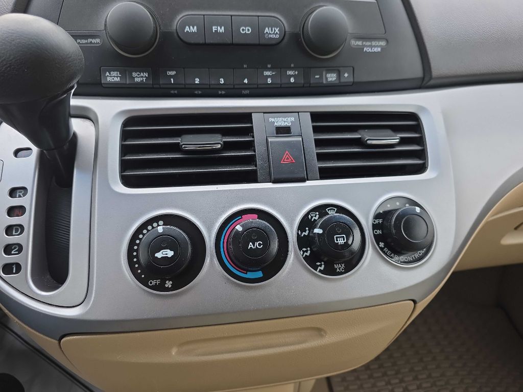 Photo 12 of this HONDA ODYSSEY