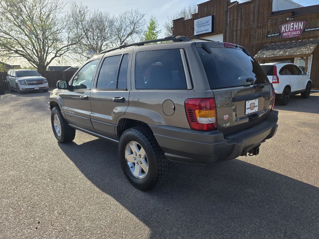 Photo 3 of this JEEP GRAND CHEROKEE