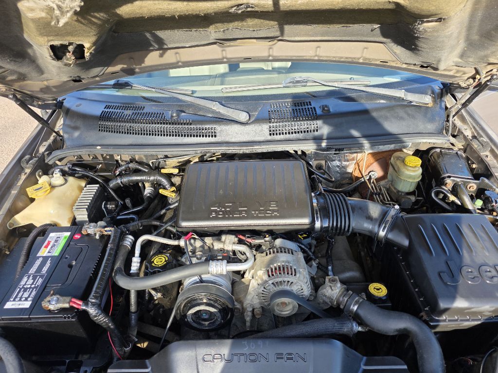 Photo 11 of this JEEP GRAND CHEROKEE