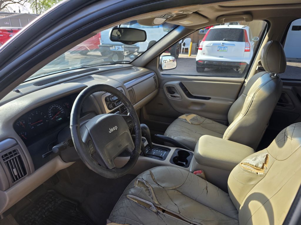 Photo 6 of this JEEP GRAND CHEROKEE