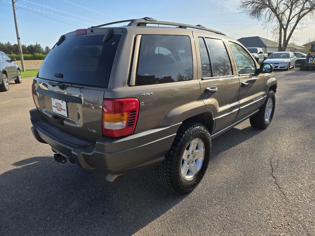 Photo 4 of this JEEP GRAND CHEROKEE